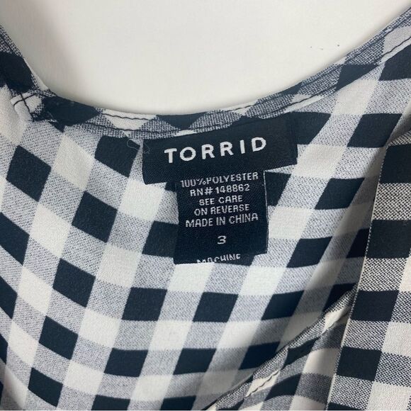 Torrid Gingham Tank Top - Picture 3 of 3